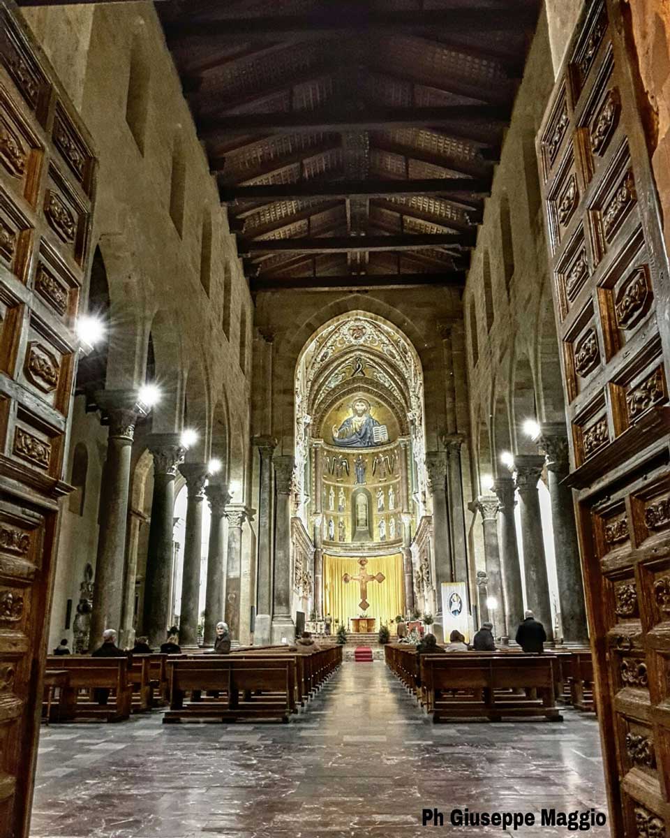 Duomo di Cefalù e il Cristo Pantocratore
